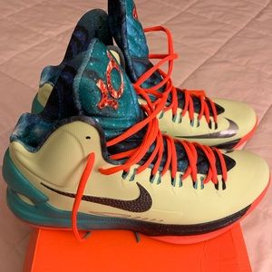 Nike KD’s Area 72 Very Gently Used!